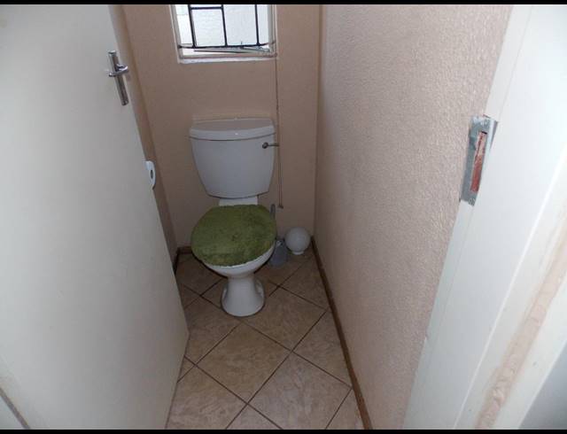 3 BEDROOM HOUSE SOLD IN THE ORCHARDS